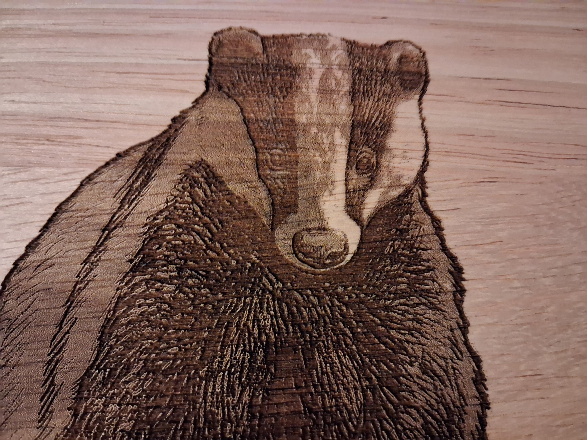 Badger Design Medium Chopping Board Close-up 