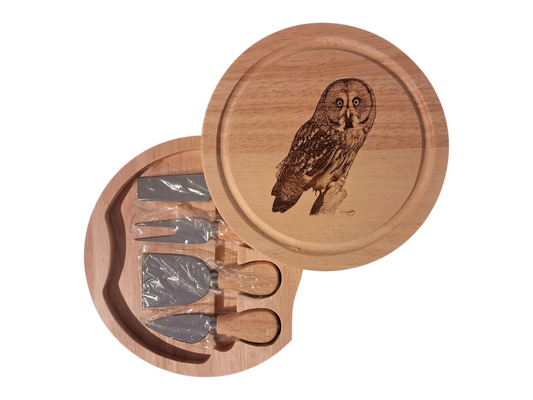 Great Grey Owl Design Cheese Board Set with Tools Open 