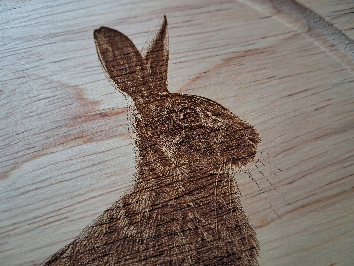 Hare *Exclusive Design* Cheese Board Set with Tools Close-up 