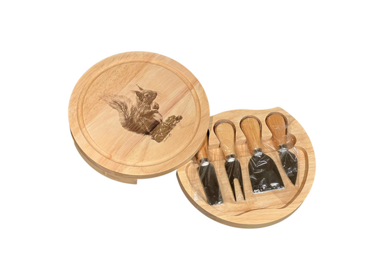 Red Squirrel - Cheese Set with Tools (21cm dia. x 4cm). - Open 
