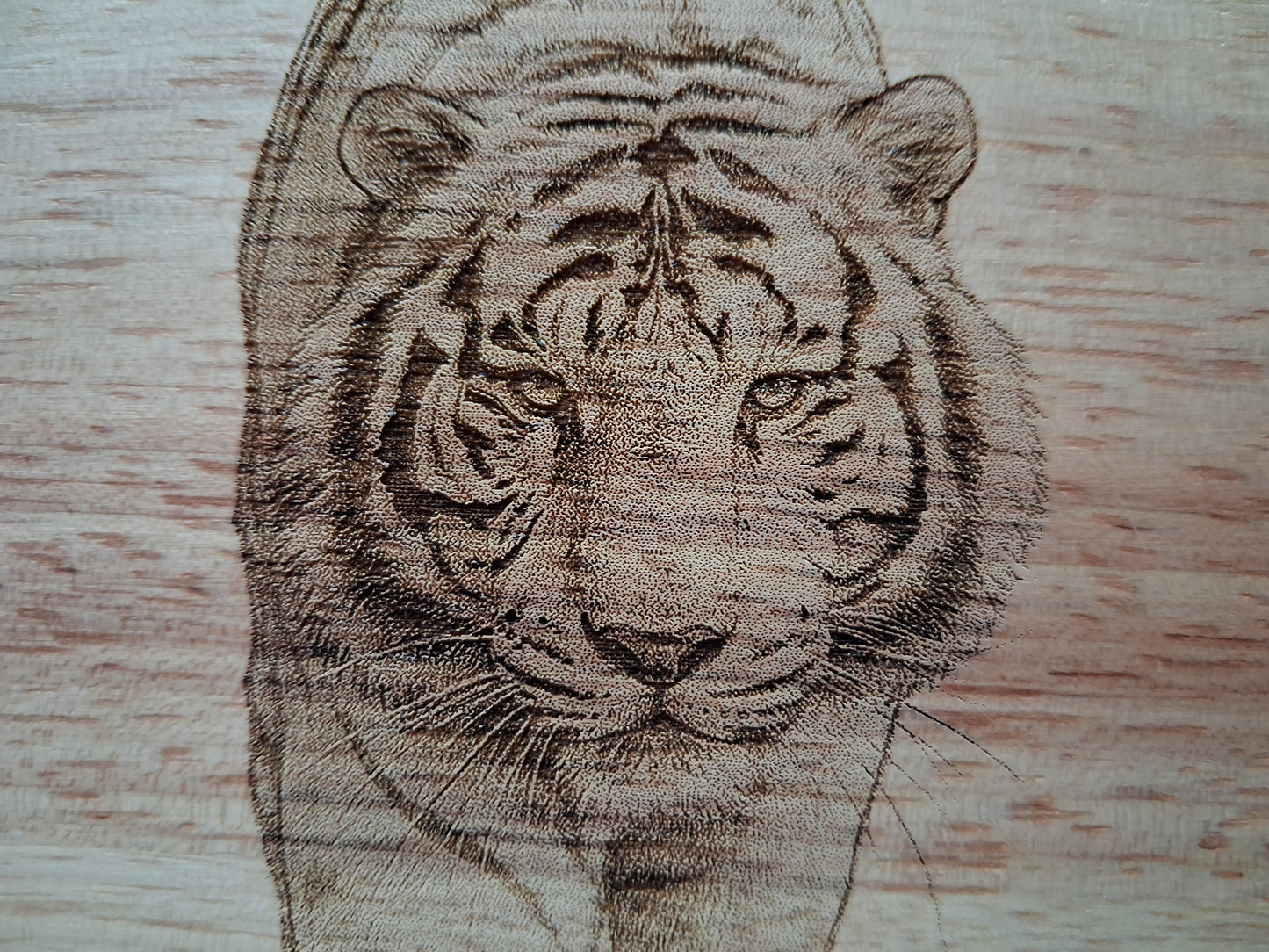 White Tiger Design Cheese Board Set with Tools Close-up 